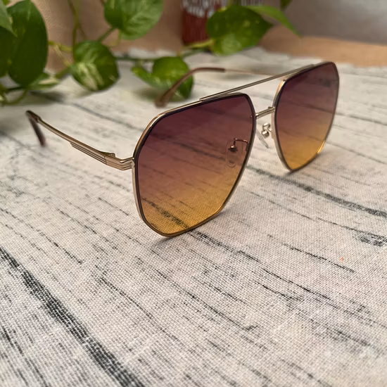 Trendy Unisex Avitor Sunglass Designed Eyewears Fashion Accessories